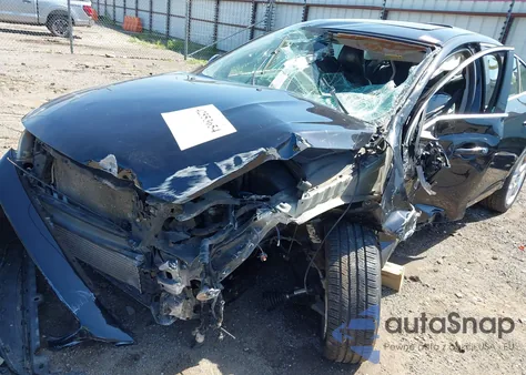 2012 Volvo S60 T5 z USA, uszkodzony, nr VIN YV1622FSXC2145297